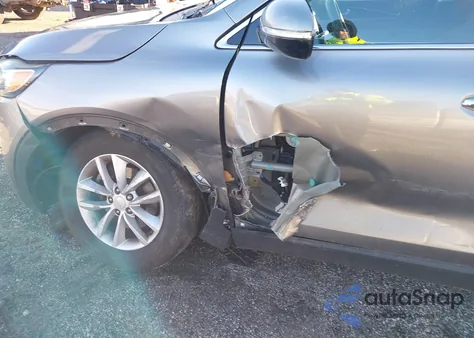 2017 Kia Sorento 2.4L Lx z USA, uszkodzony, nr VIN 5XYPGDA33HG278519